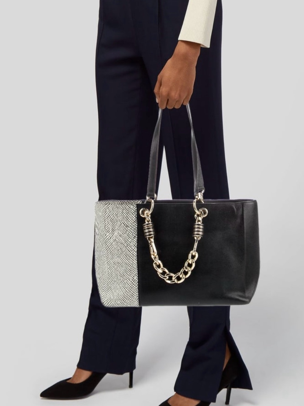 henri bendel Black leather bag with Gold Chain